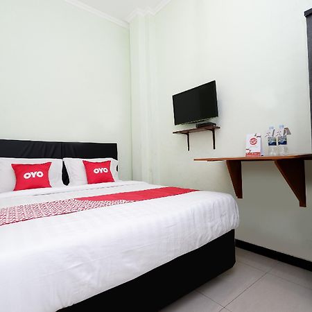 Oyo 1815 Gatsu Residence Semarang Bagian luar foto