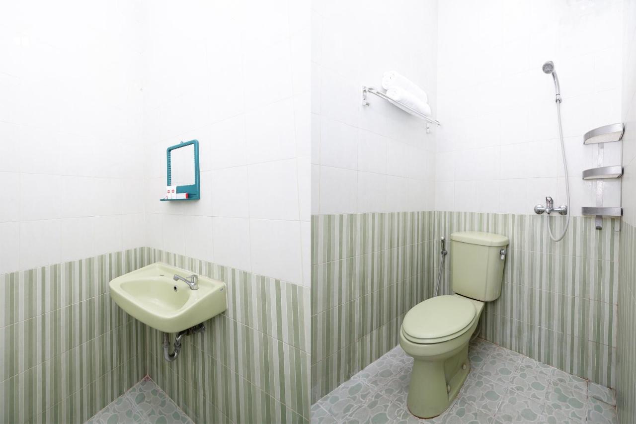 Oyo 1815 Gatsu Residence Semarang Bagian luar foto