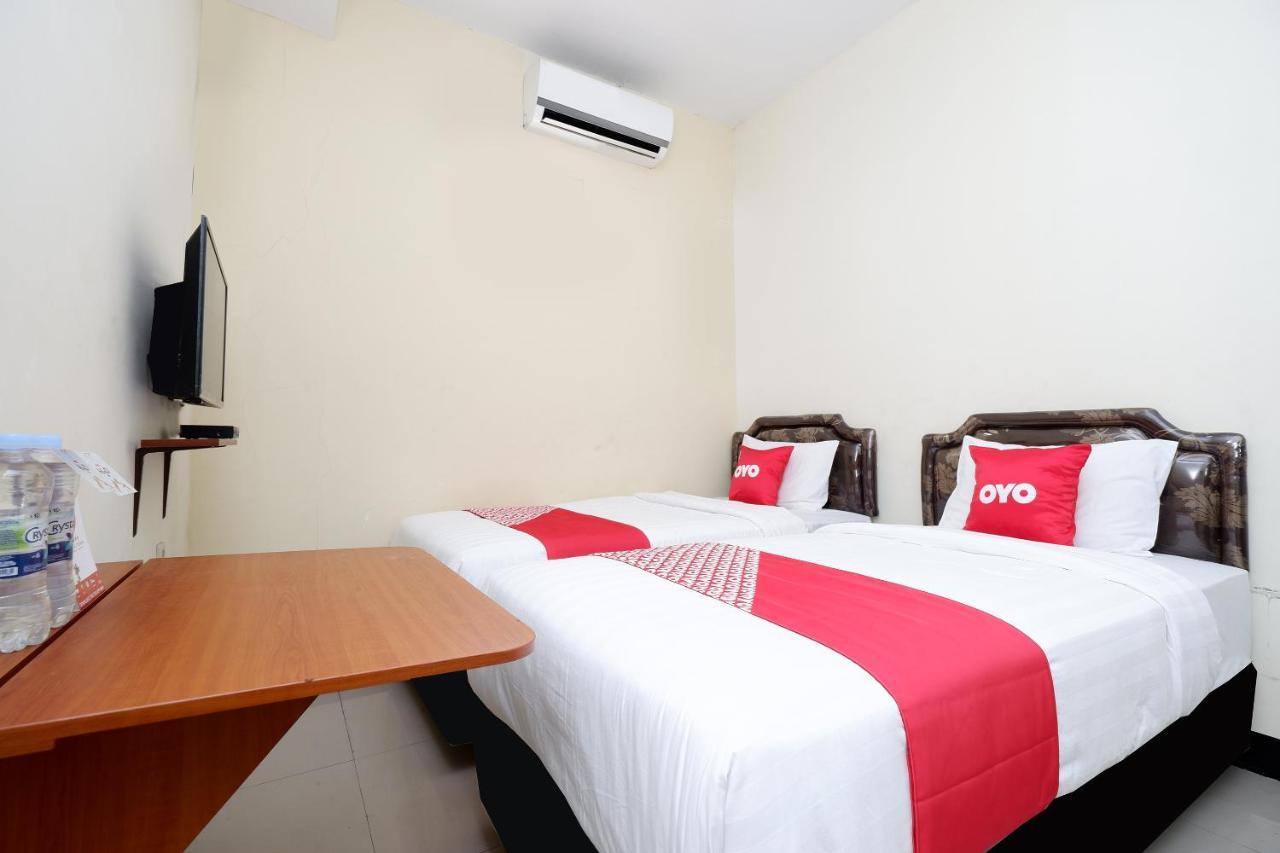 Oyo 1815 Gatsu Residence Semarang Bagian luar foto