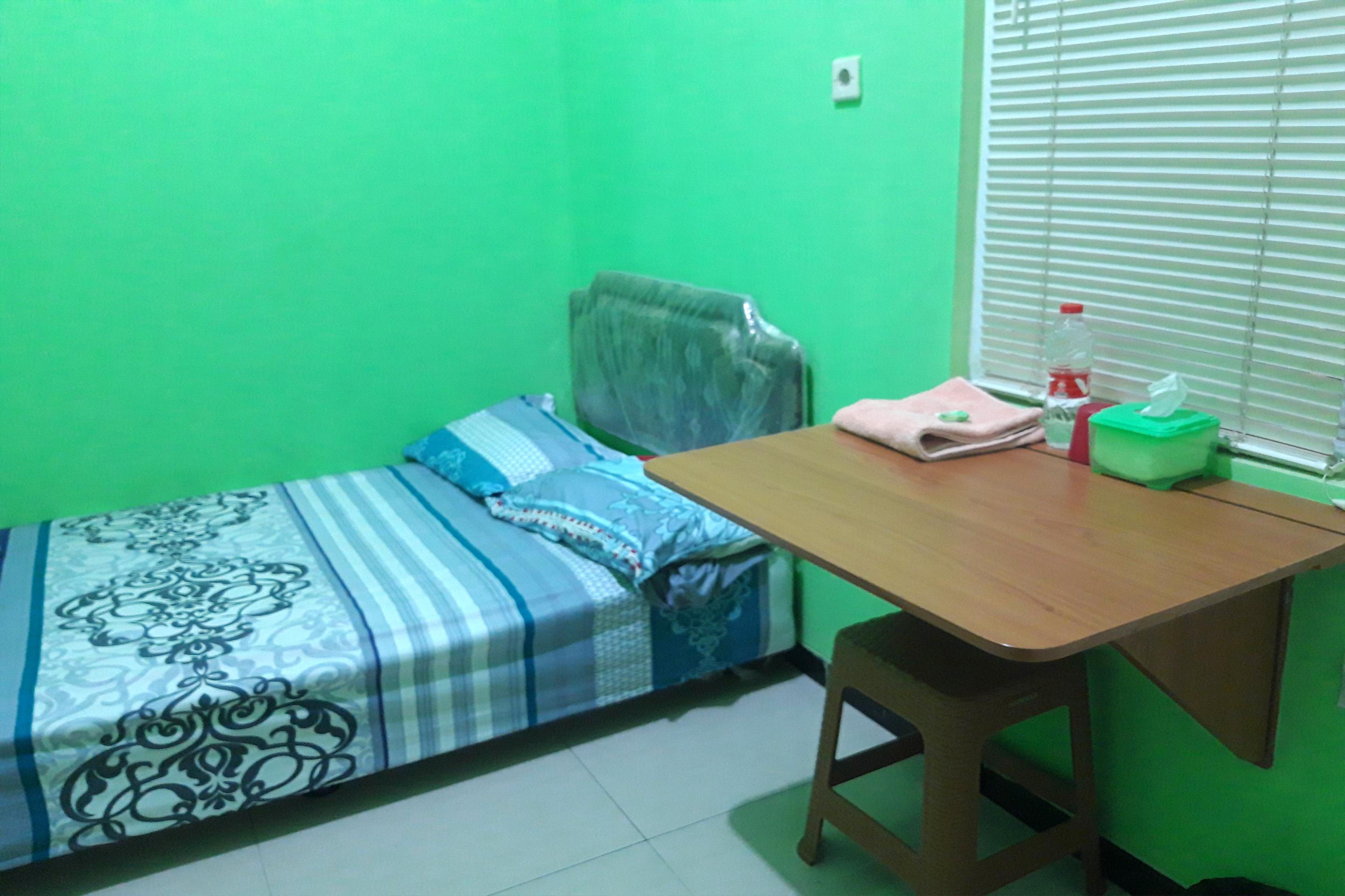 Oyo 1815 Gatsu Residence Semarang Bagian luar foto