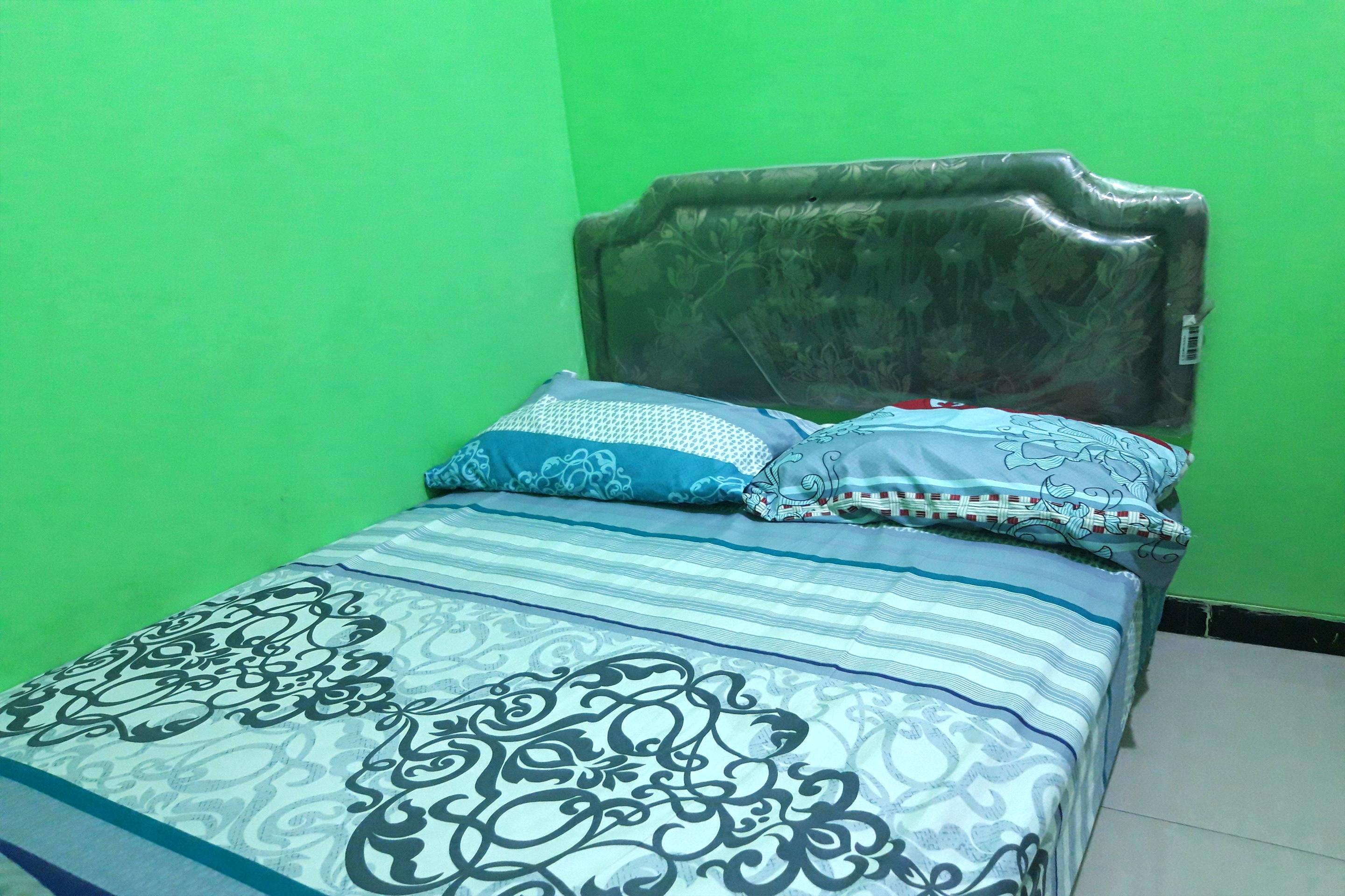 Oyo 1815 Gatsu Residence Semarang Bagian luar foto