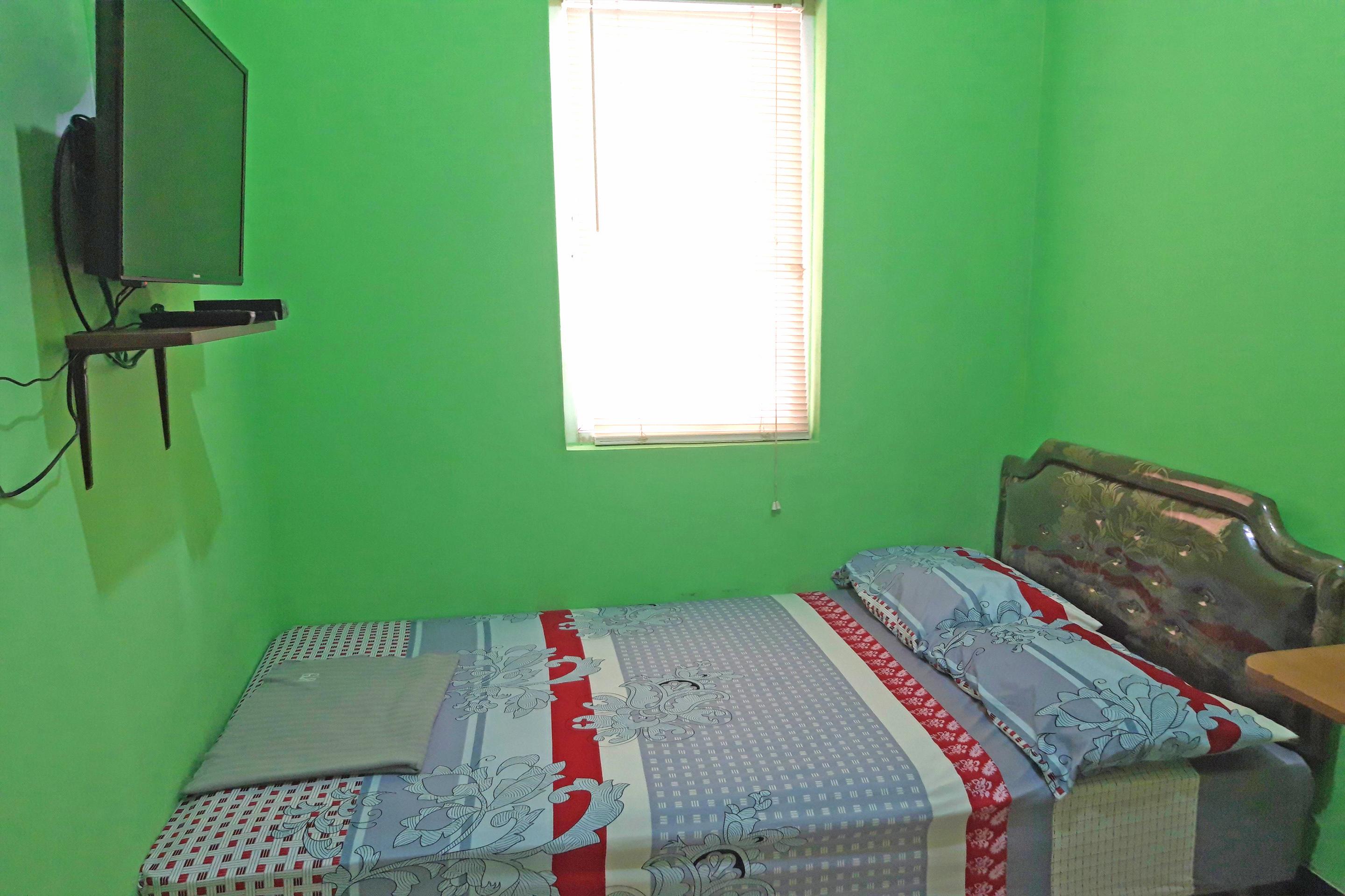 Oyo 1815 Gatsu Residence Semarang Bagian luar foto