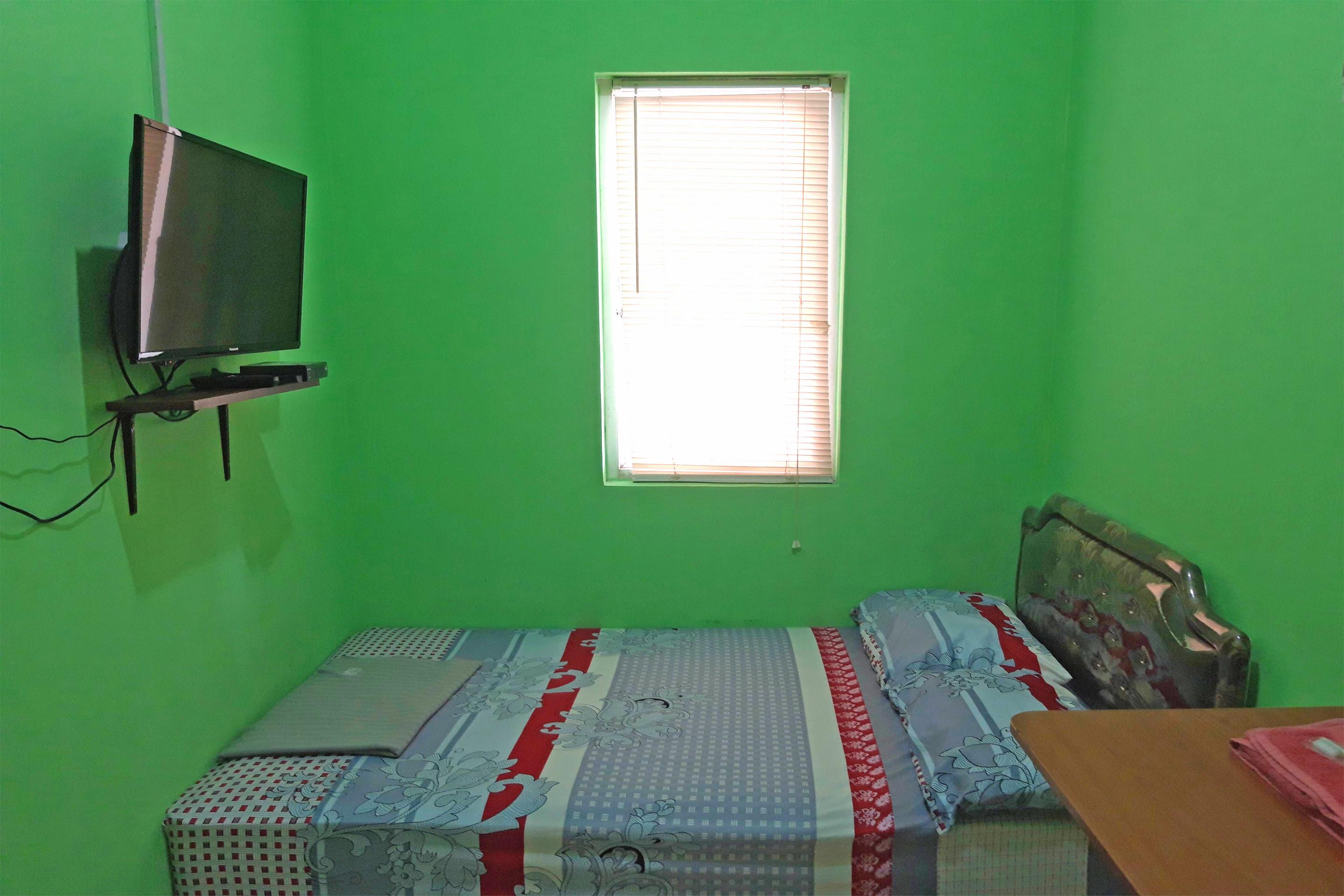 Oyo 1815 Gatsu Residence Semarang Bagian luar foto